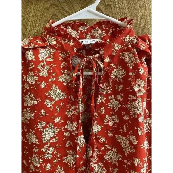 ZARA Red Floral Print Shirt Top Tied Ruffle Collar Long Sleeve Ruffle Trim Sz XS - Picture 2 of 8